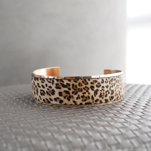Style Link Miami Jewelry - Leopard Print Gold Plate Choker